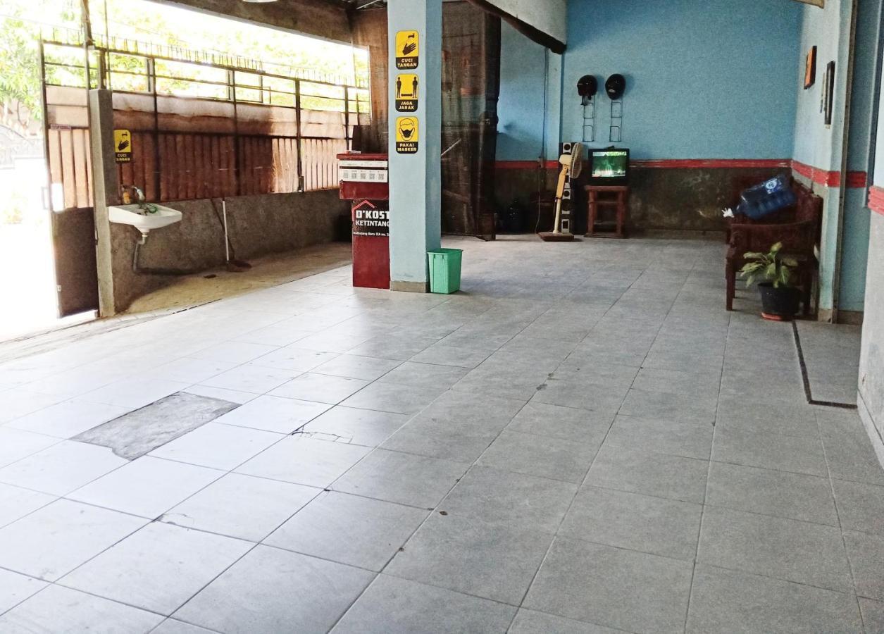D'Kost Ketintang Hotel Surabaia Exterior foto